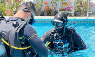diving lessons dubai Bermuda Diving Center