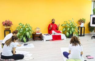 yoga classes for pregnant women dubai Hatha Vidya Yoga Centre